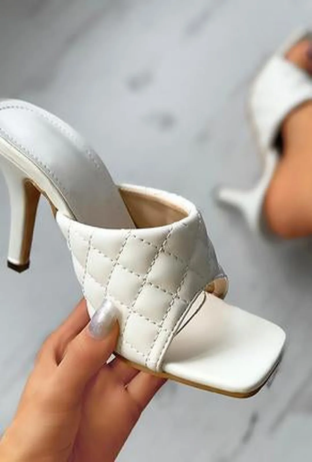 BRIE - QUILTED MULE SANDALS