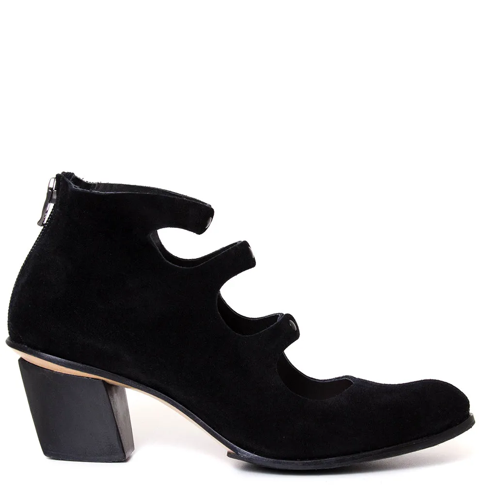 Engage Women's Suede Heel