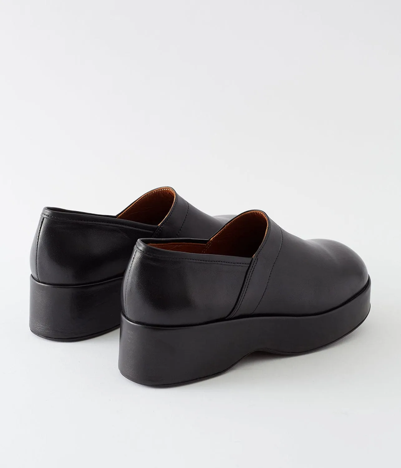 LUCIE CLOGS- BLACK