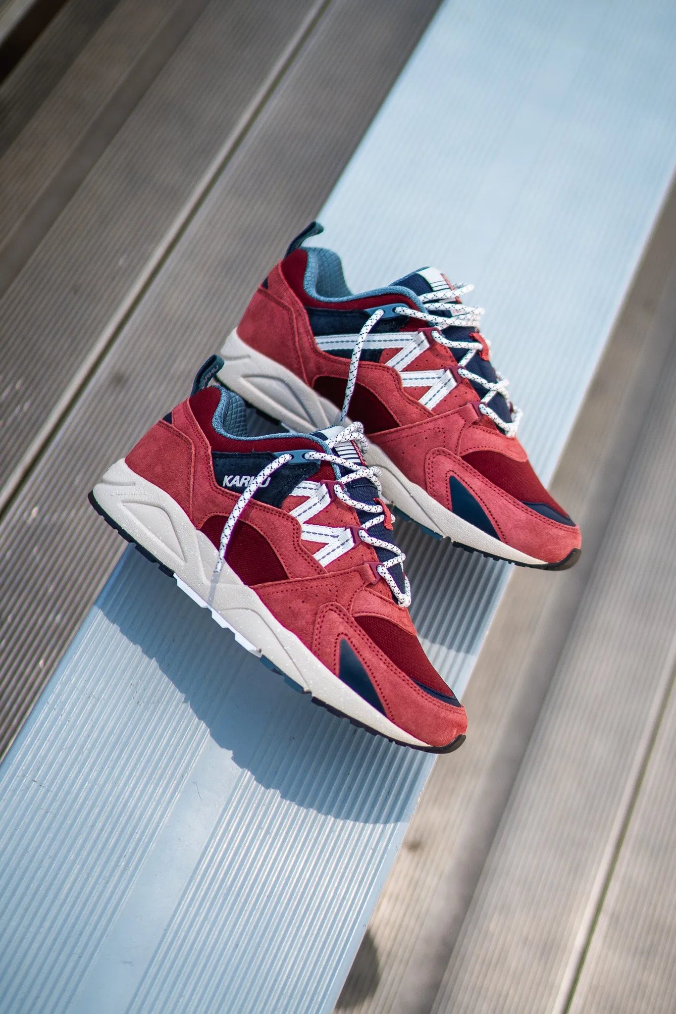 Mens Karhu Fusion 2.0 (Mineral Red/Lily White)