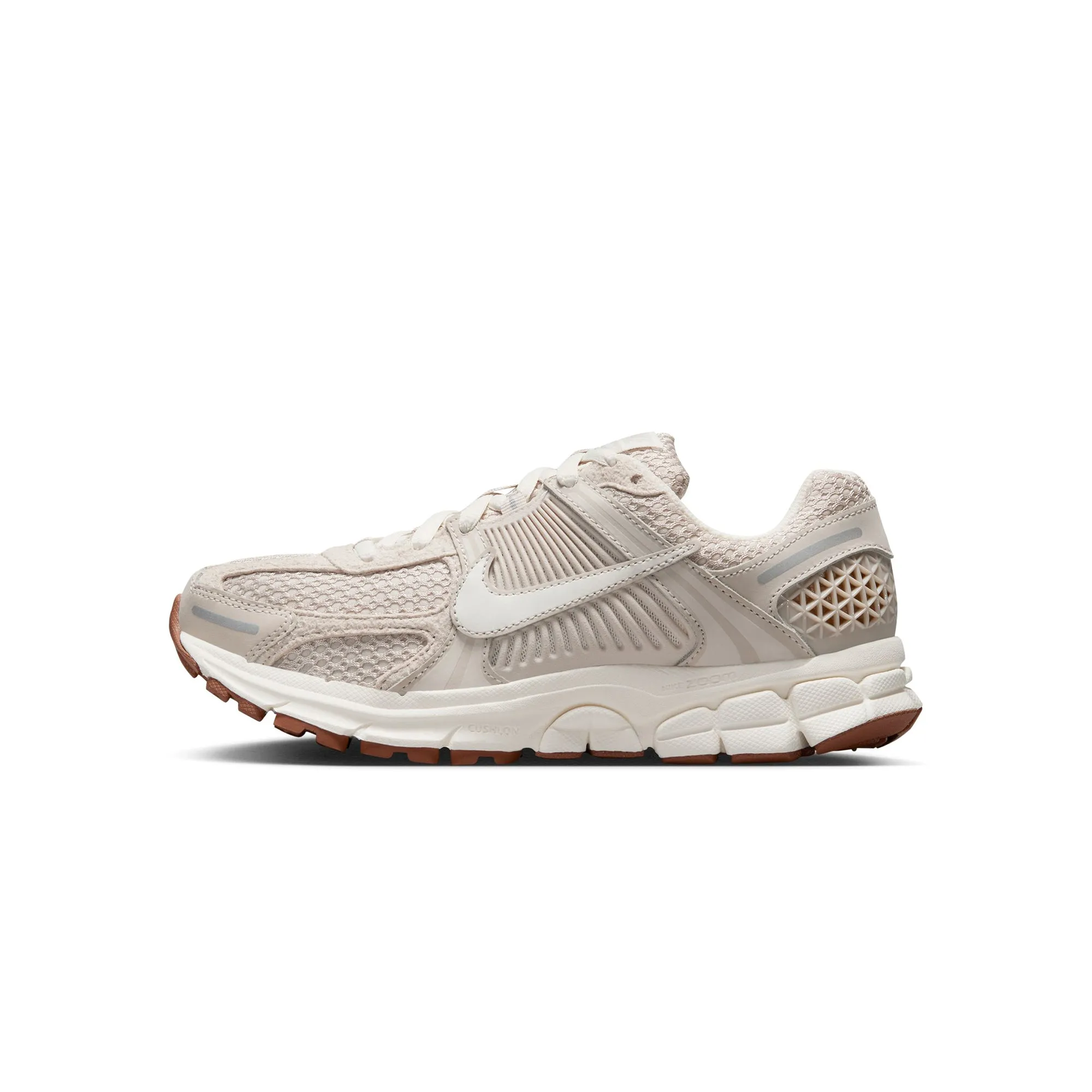 Nike Womens Zoom Vomero 5 Shoes